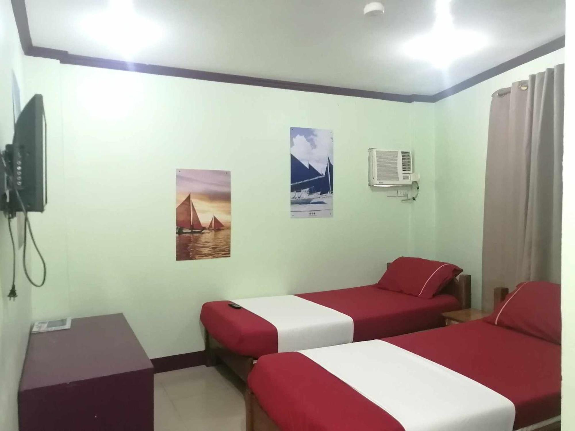 El Moro Beach Resort (Adults Only) Balabag  Екстериор снимка