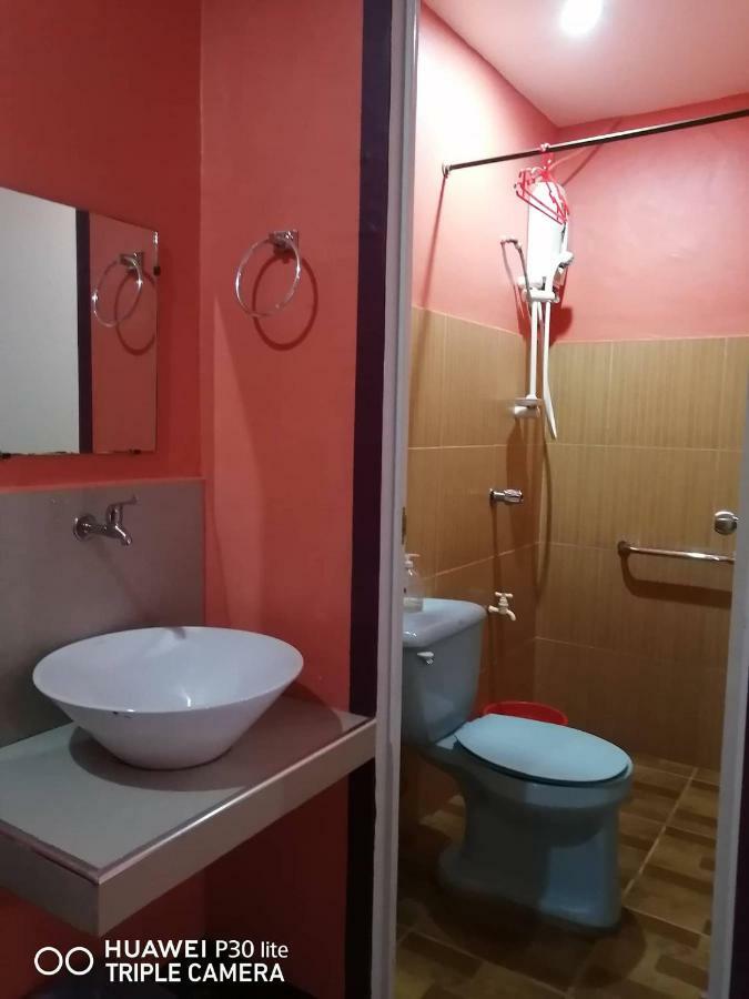 El Moro Beach Resort (Adults Only) Balabag  Екстериор снимка