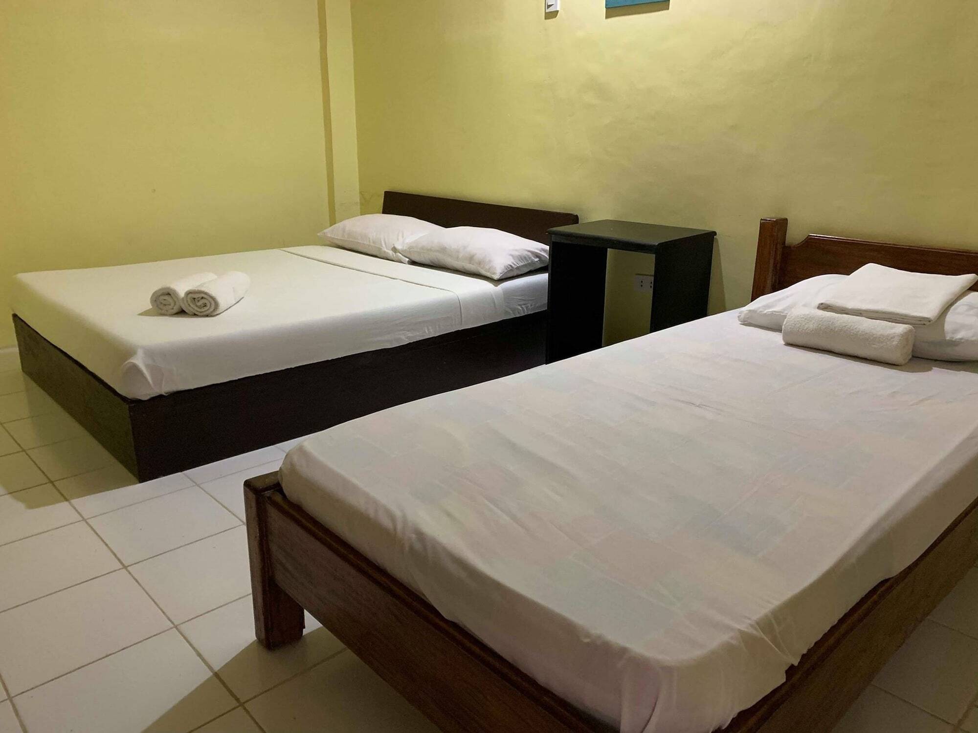 El Moro Beach Resort (Adults Only) Balabag  Екстериор снимка